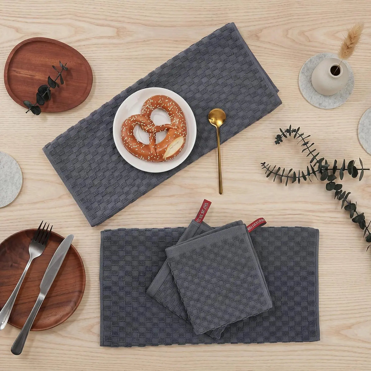 Absorbent Waffle Microfiber Cleaning Cloth For Kitchen And Bath