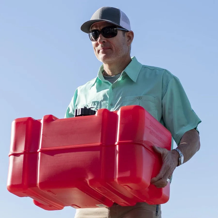 Scepter Marine Gas Can With Dual Vents And Fuel Gauge